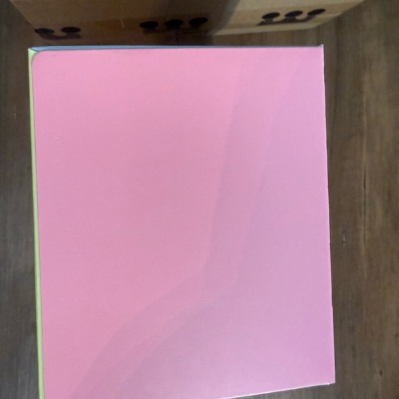 THE MONSTERS - Exciting Macaron Vinyl Face TOFFEE BNIB - Picture 9 of 11